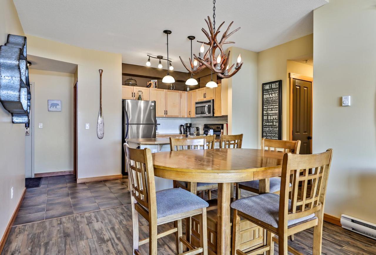 Spectacular Mountain View Corner Unit Pool Hot Tub Park Pass Apartamento Canmore Exterior foto