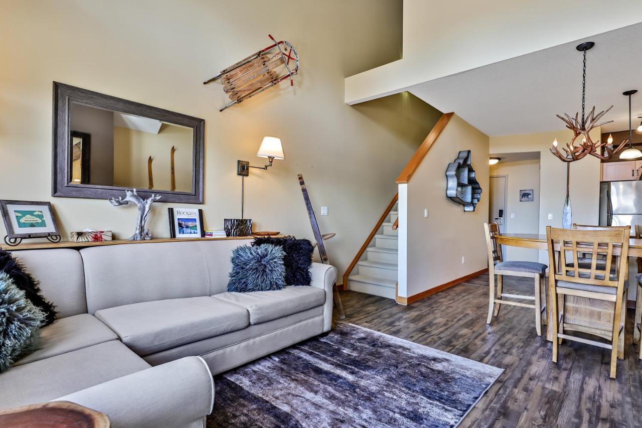 Spectacular Mountain View Corner Unit Pool Hot Tub Park Pass Apartamento Canmore Exterior foto