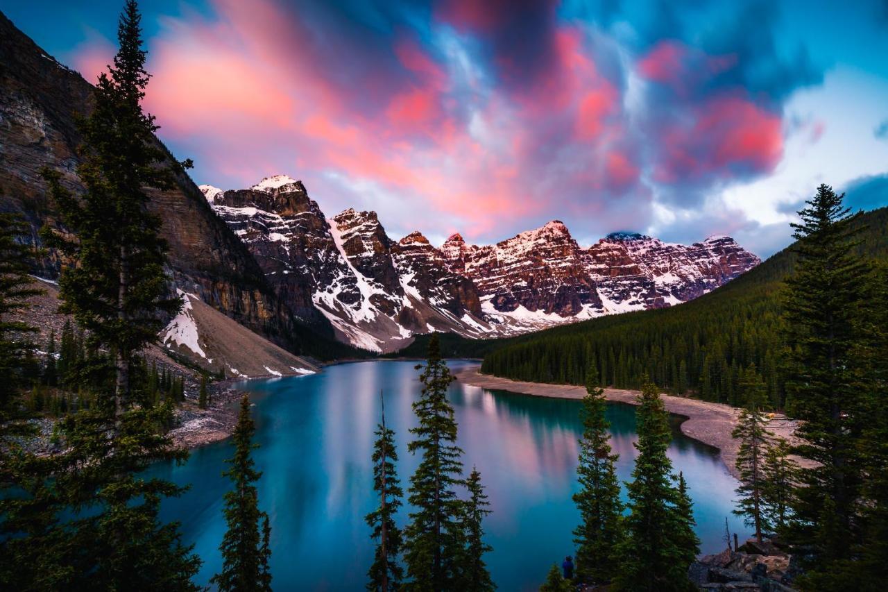 Spectacular Mountain View Corner Unit Pool Hot Tub Park Pass Apartamento Canmore Exterior foto