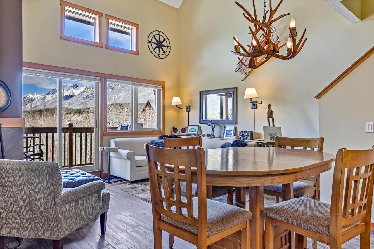Spectacular Mountain View Corner Unit Pool Hot Tub Park Pass Apartamento Canmore Exterior foto