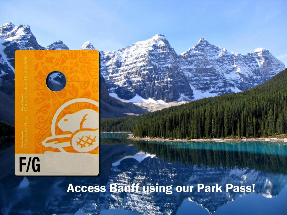 Spectacular Mountain View Corner Unit Pool Hot Tub Park Pass Apartamento Canmore Exterior foto